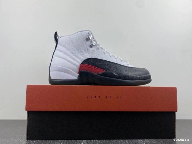 Air CT8013-162 12 Taxi Red Jordan 1002